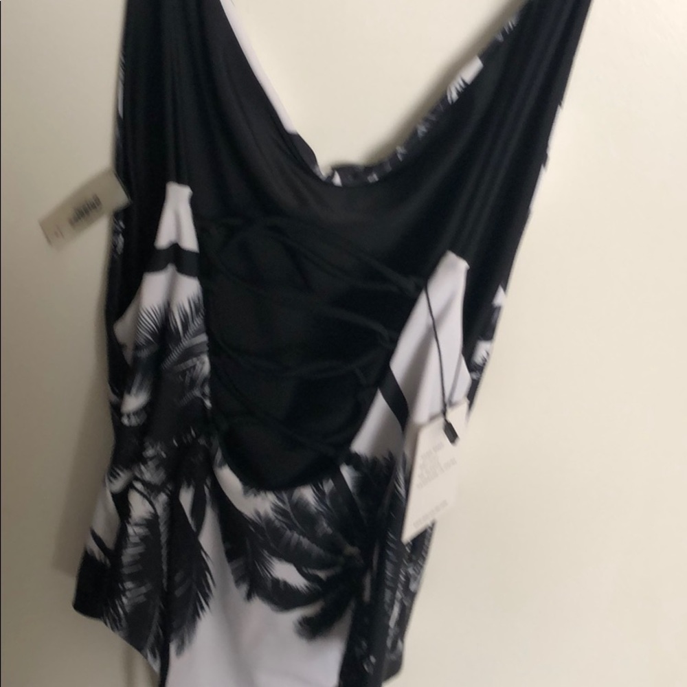 Bathing suit - Picture 3 of 5